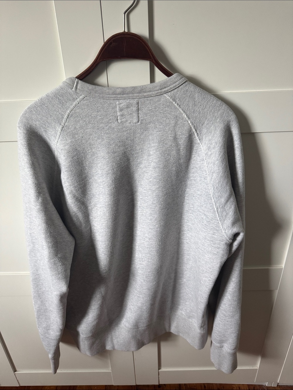 Todd Snyder Champion Light Gray Men’s Crewneck Sweatshirt with Pocket - Picture 2 of 3
